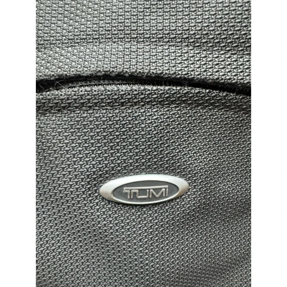Tumi T3 Traveler‎ Carry On Adjustable Canvas Crossbody Messenger Bag Black